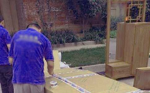 ���ף����