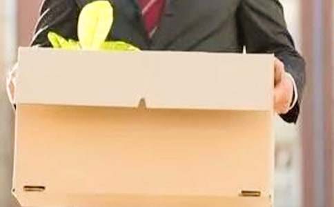 酒店服务员辞职报告