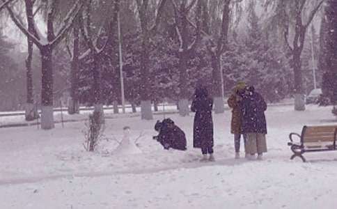 ������������600��