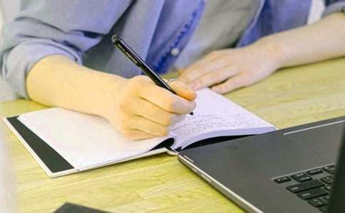 �������䳣̸�����