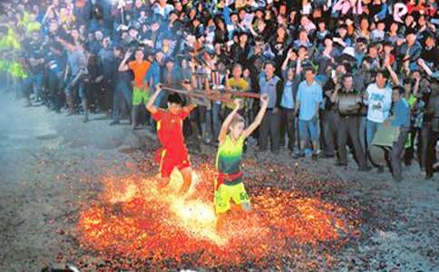 ���׵�����600��