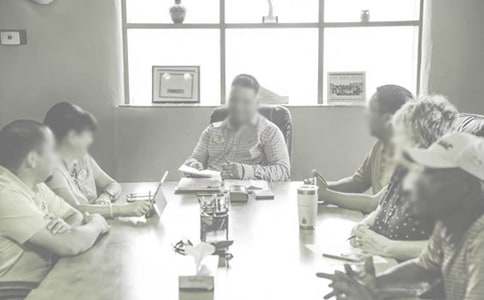 ���鹤������