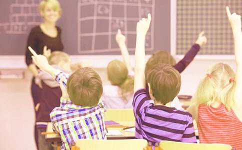 �ۺ�ʵ���ν�ѧ�ƻ�