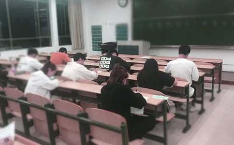 有关三年级期中考试作文300字锦集10篇