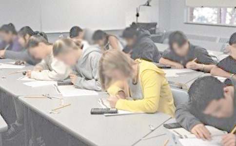 期中考试后的作文300字4篇