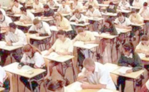 ���ڿ��Է�˼����400�ֺϼ�10ƪ