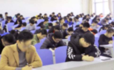 ���ڿ��Եķ�˼����600�ֻ���5ƪ