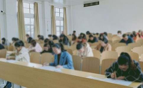 【热门】期中考试的作文300字集锦十篇