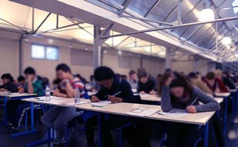 ����ǰ��һ����