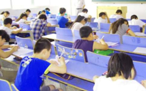 ���Եķ�˼����400�ּ�����ƪ