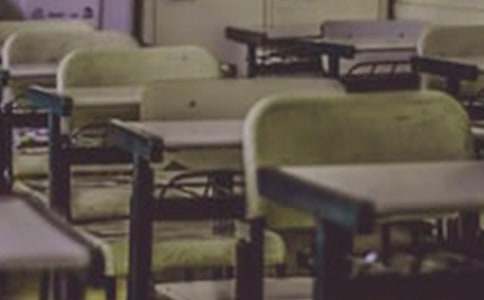 �ټ�ĸУ����300��