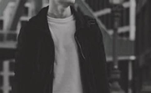 �������Ӻ�����500��