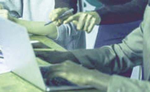 ���ڴ�ѧרҵʵϰ����ģ����ƪ