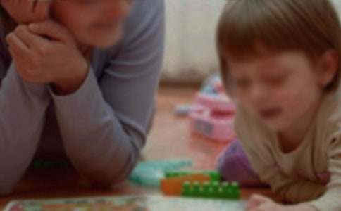 ͯ�����µ�����300��