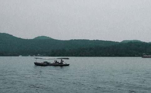 ������������600��