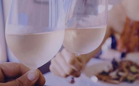 Ů���������ҽ���