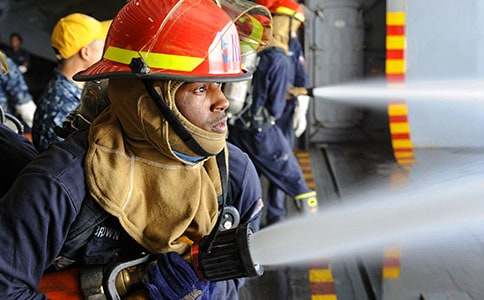 有关消防员的演讲稿