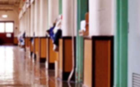 学校食品安全国旗下讲话稿