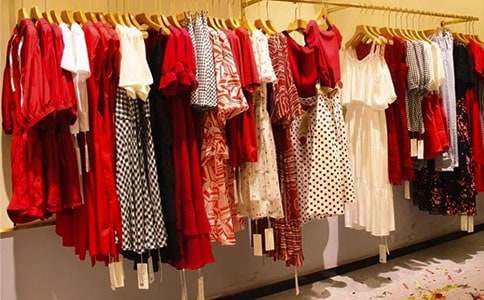 ���·�����300�֣�����3ƪ��