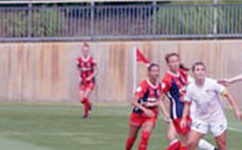 ��ѧ������900��