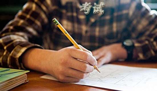 �й����꼶���п�������300�ֻ����ƪ